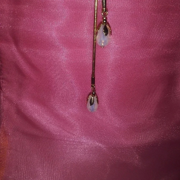 Flower Necklace🌺 - Picture 2 of 2